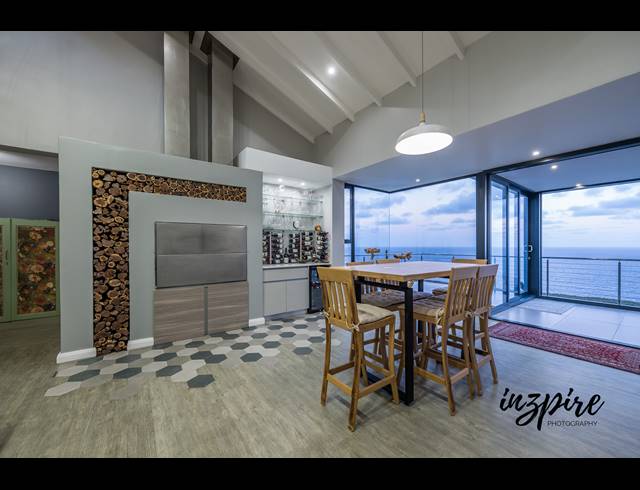 4 BEDROOM HOUSE FOR SALE IN VILLAGE ON SEA